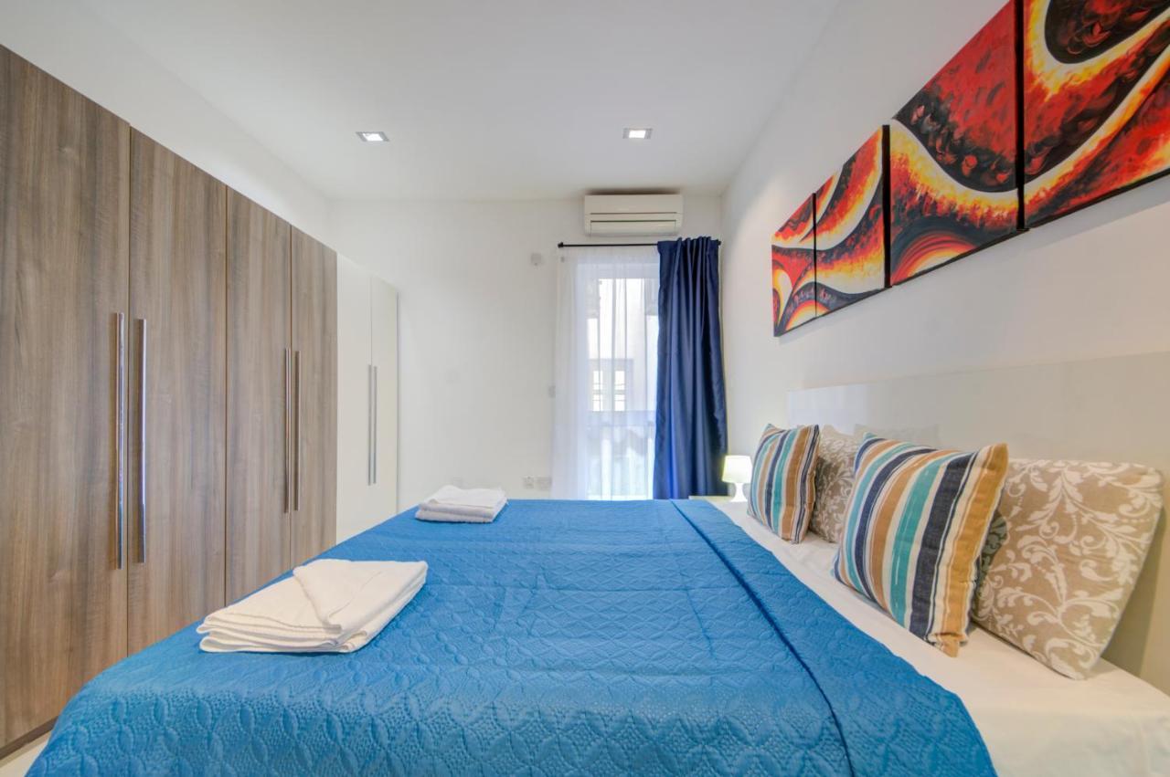 St Julians 2 Bedroom Apartment With Commanding Seaviews By Shortletsmalta Saint Julian's Exterior photo